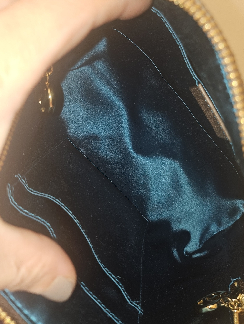 Gucci Ophidia GG Supreme Small Dome Crossbody - Picture 11 of 14
